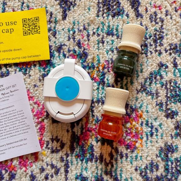 NWOT✨ Lifelines Sensory Immersion Gift Set with Essential Oils - Picture 2 of 2